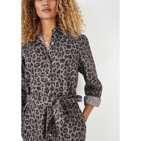 NWT Hush Gray Leopard Lexi Denim Dress Size 4 - Picture 2 of 14